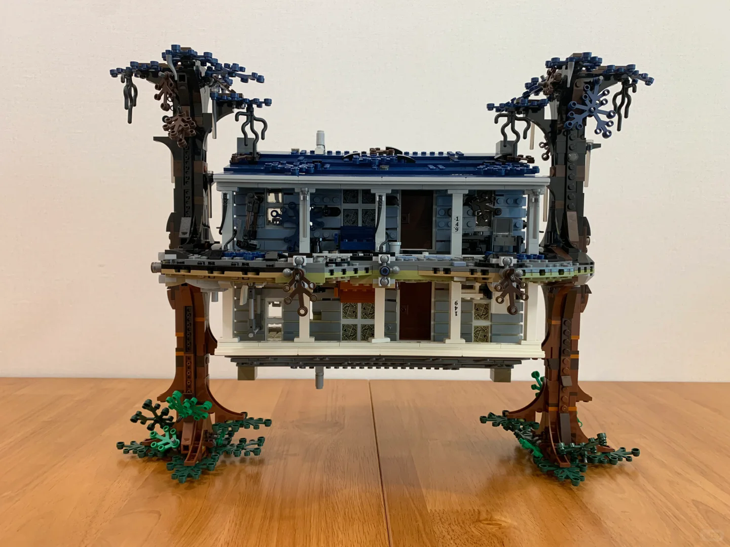 Home Decor Disney - New MOC Upside Down House Street