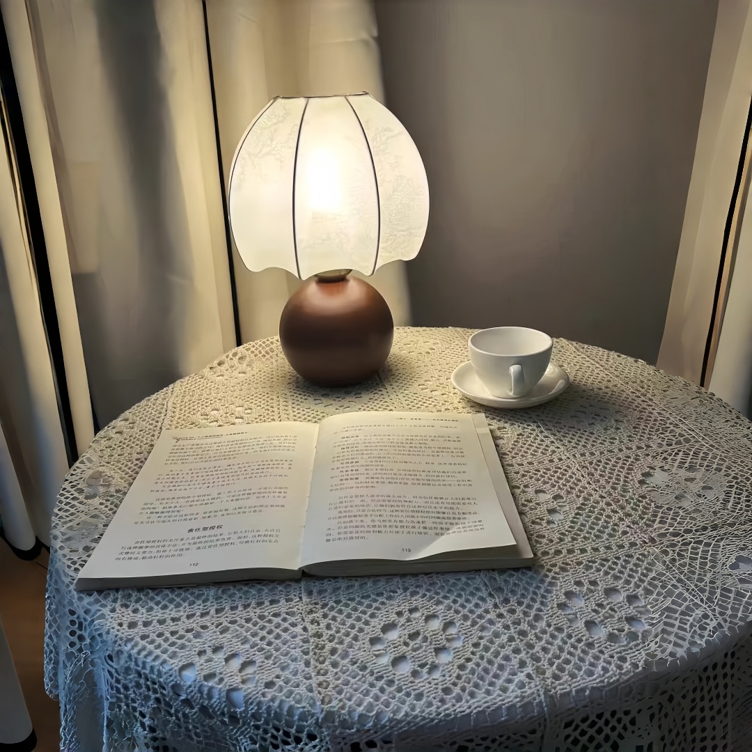 Vintage floral table lamp, med - Home Decor Gold 리뷰 및 가격